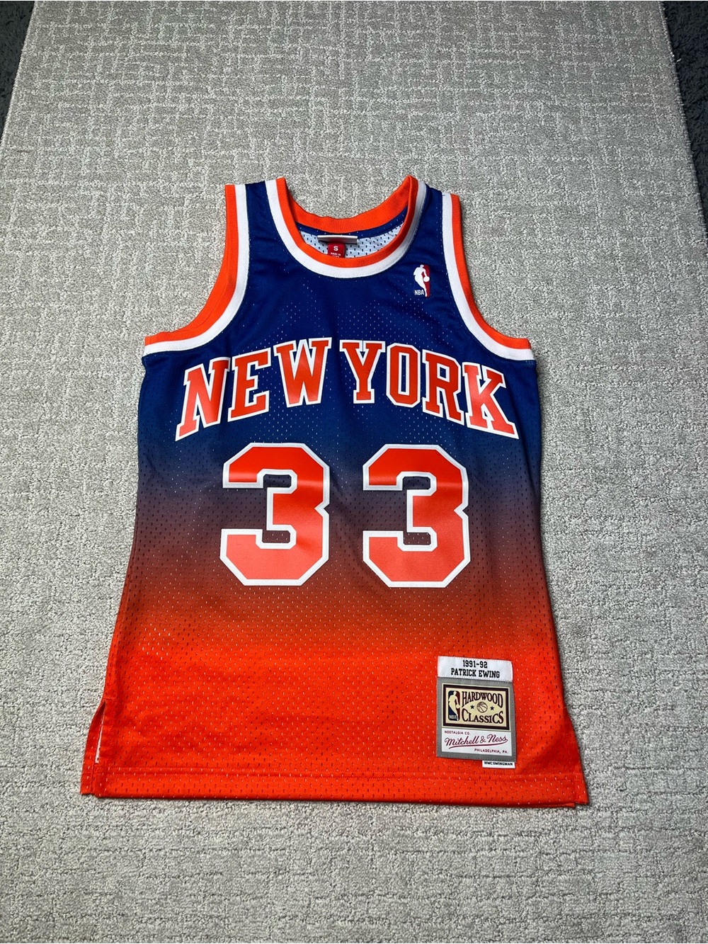Mitchell & Ness NBA New York Knicks Patrick Ewing 91-92 Fadeaway Jersey Mens S